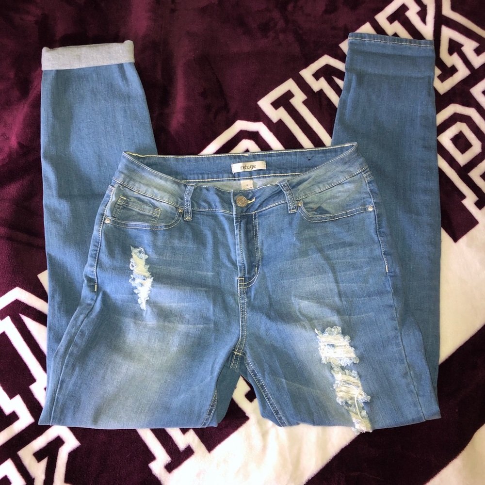 refuge distressed jeans